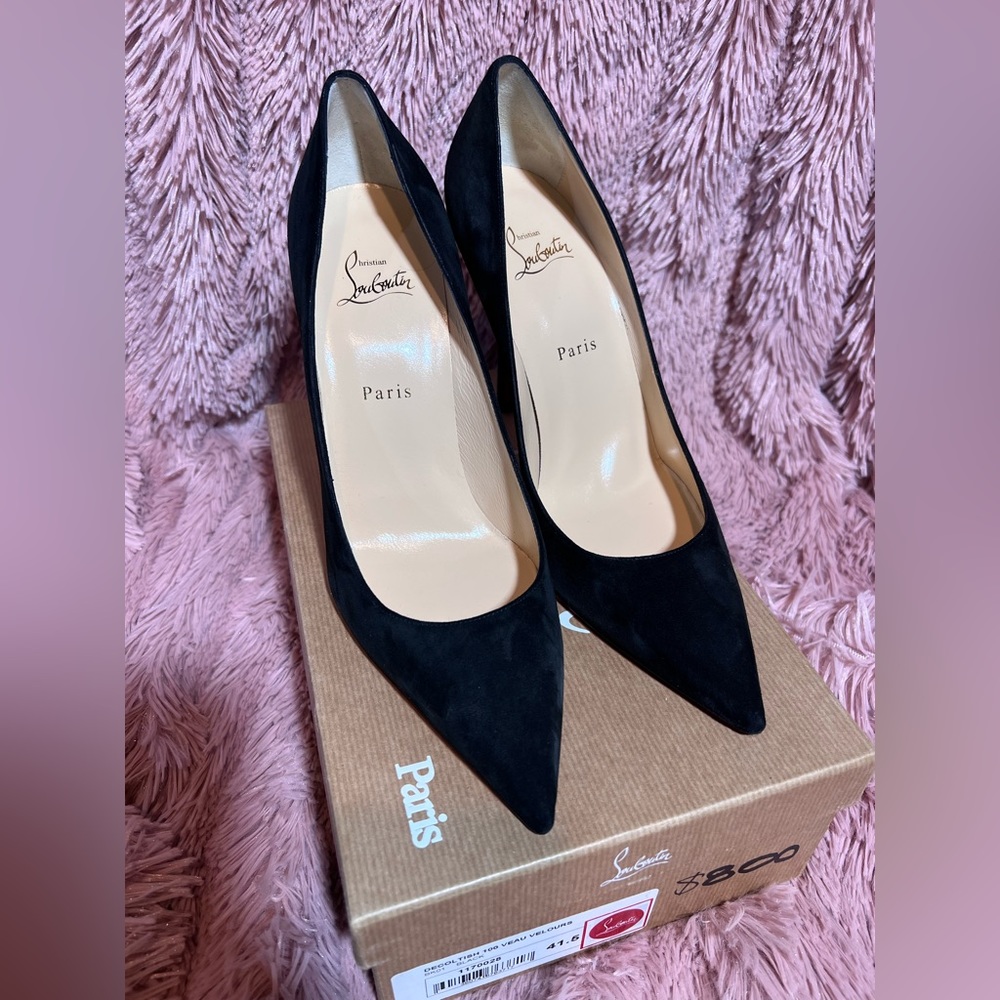Christian Louboutin suede size 41.5 pumps 100